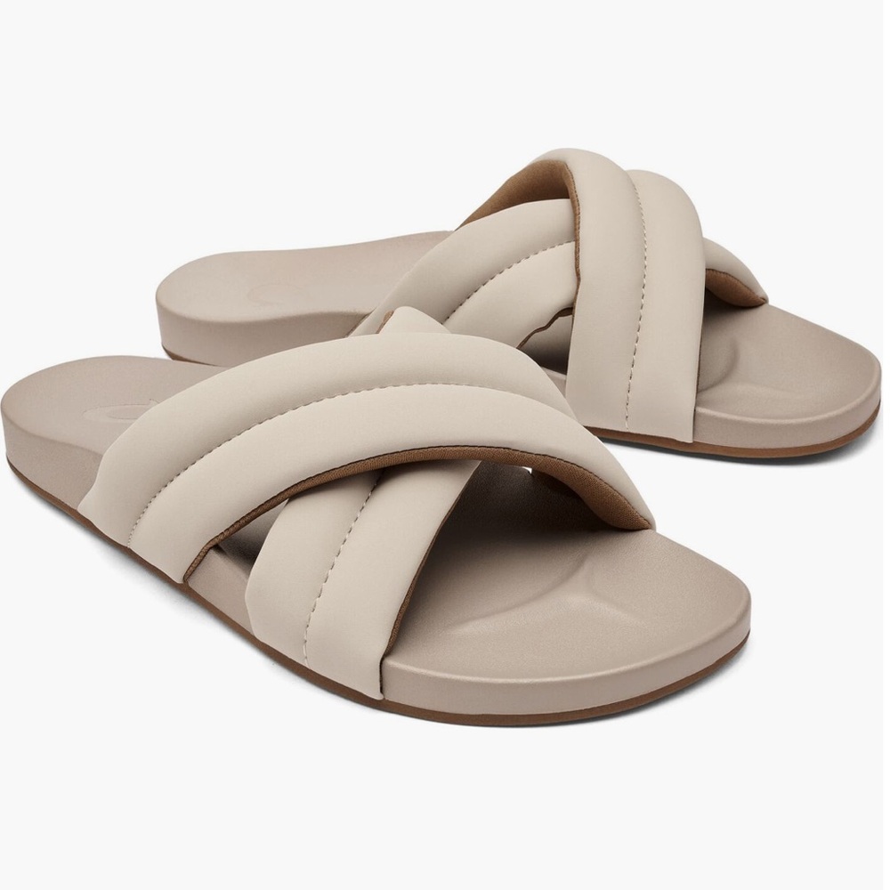 Olukai- “Hila” Water Resistant Slide Sandal Retail $85